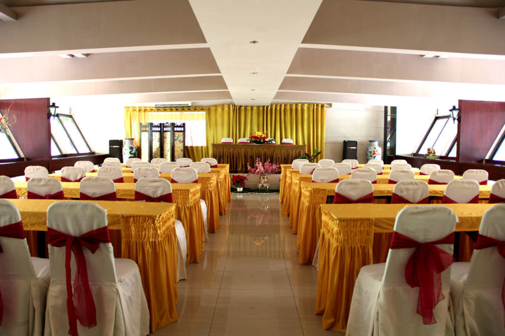 New Grand Park Hotel Surabaja Exteriér fotografie