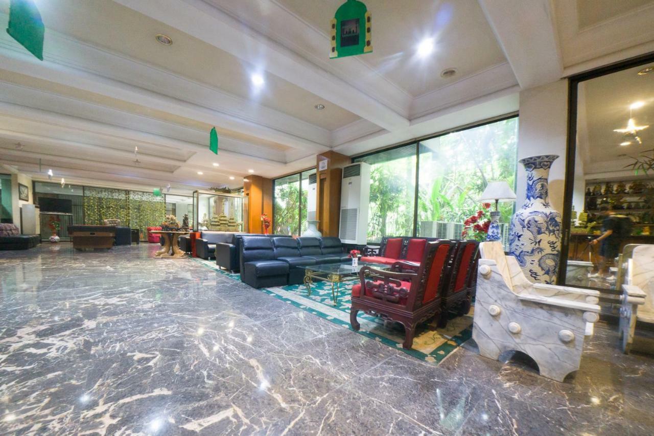 New Grand Park Hotel Surabaja Exteriér fotografie